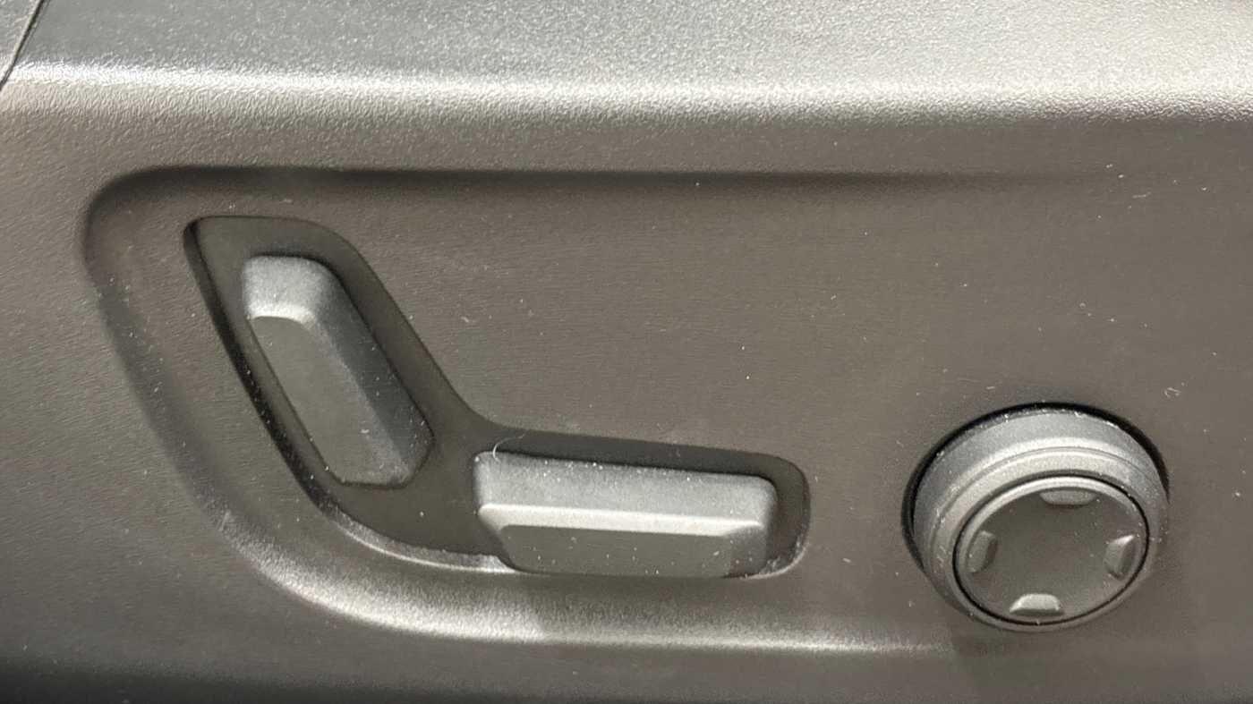 Used Volvo XC40 2025 for sale - 77646440: Photo 28