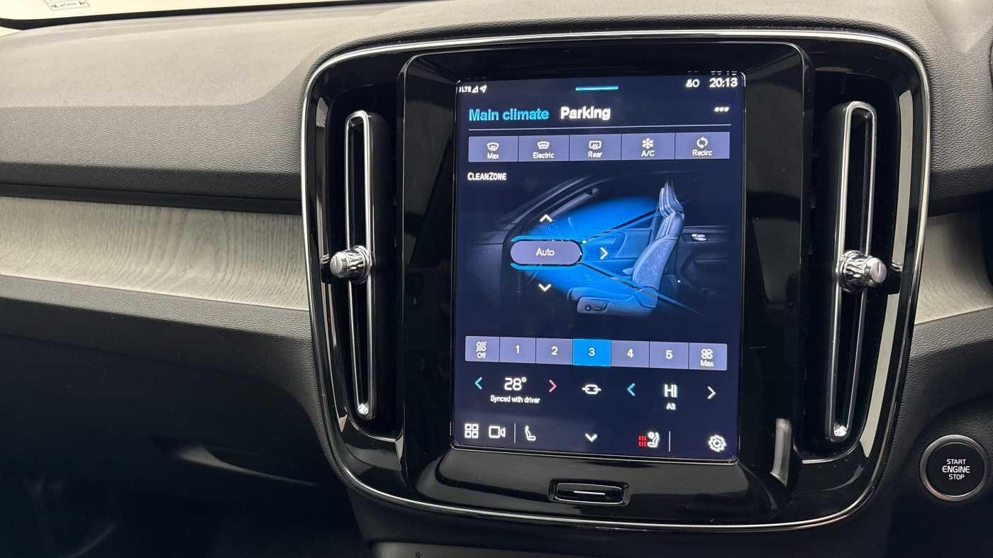 Used Volvo XC40 2025 for sale - 77646440: Photo 39