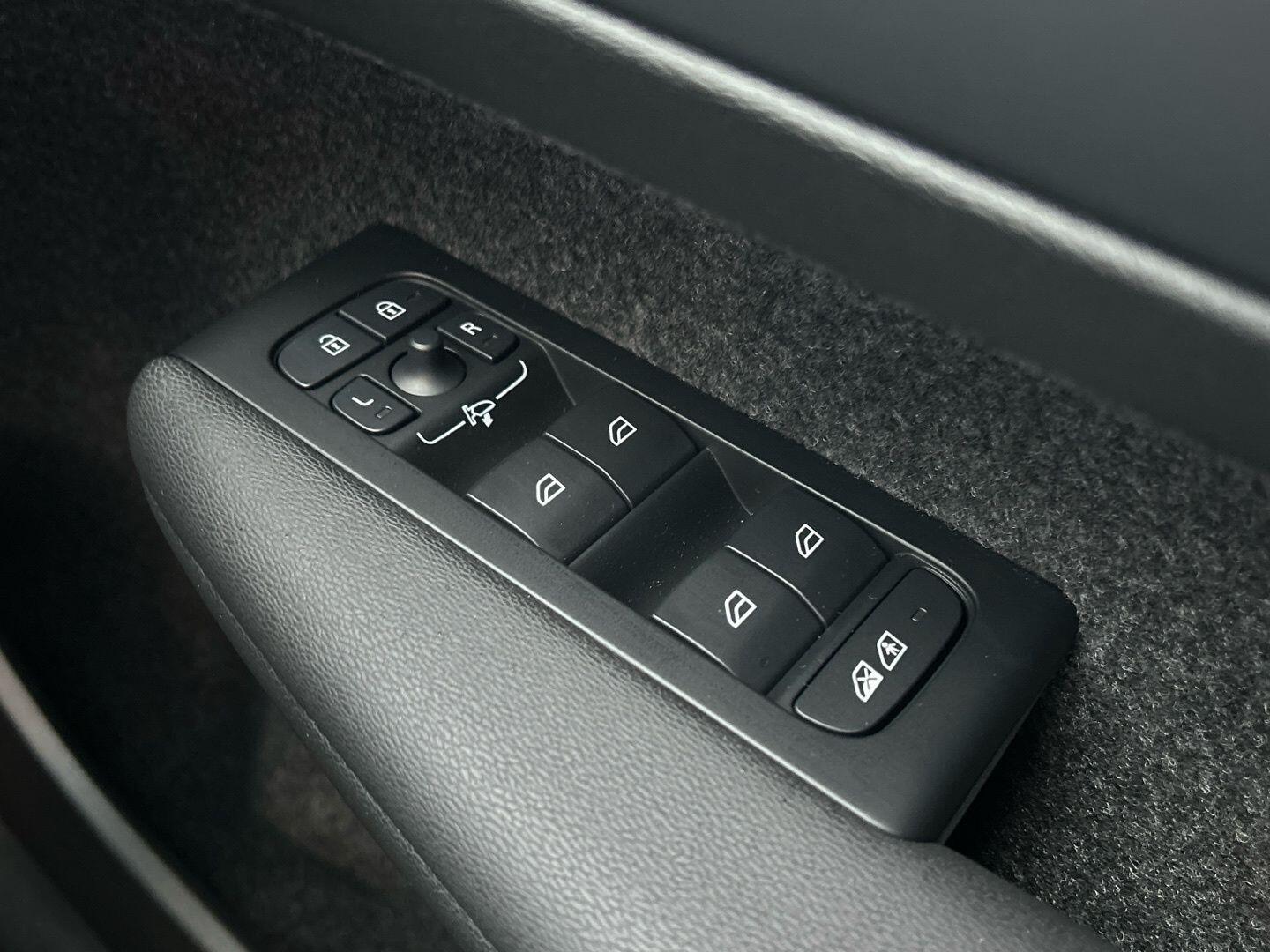 Used Volvo XC40 2025 for sale - 77074483: Photo 23