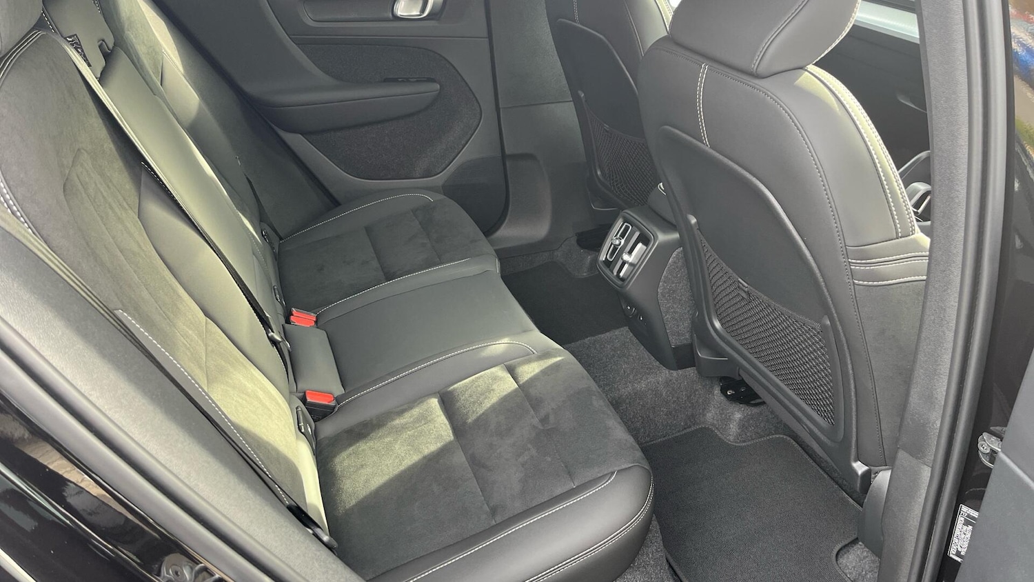 Used Volvo XC40 2025 for sale - 76824345: Photo 6