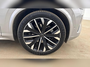 Used Volvo XC90 2025 for sale - 78573017: Photo