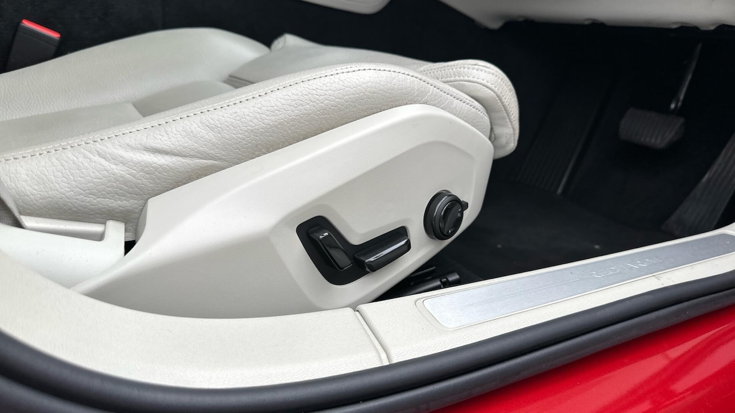 Used Volvo S60 for sale - 77190364: Photo 31