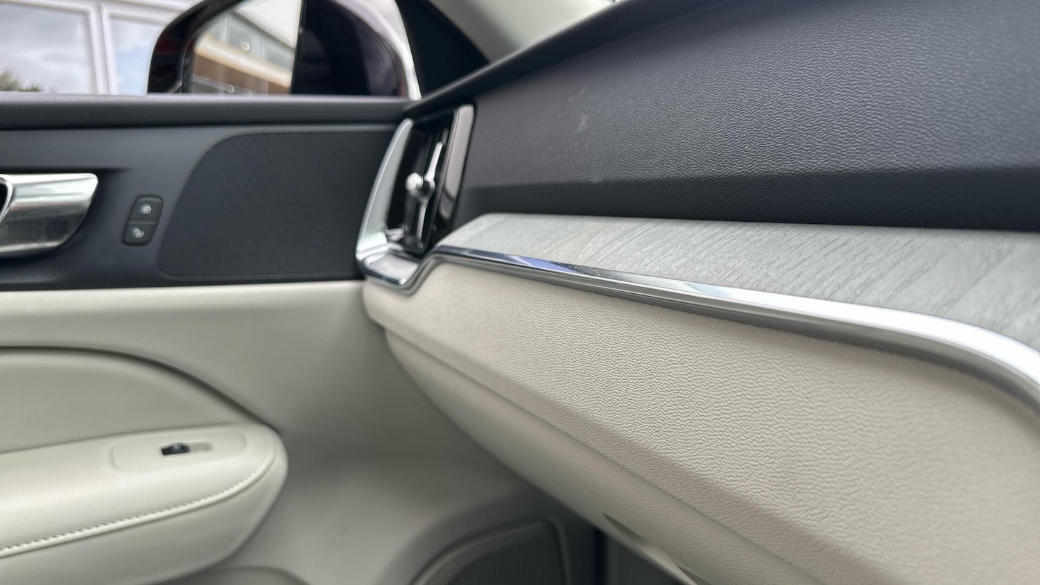 Used Volvo S60 for sale - 77190364: Photo 32