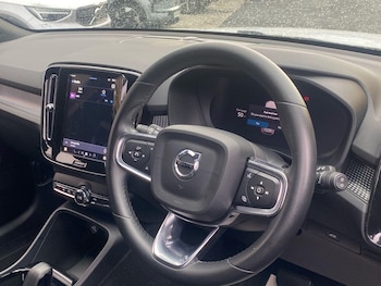 Used Volvo XC40 2026 for sale - 79374476: Photo