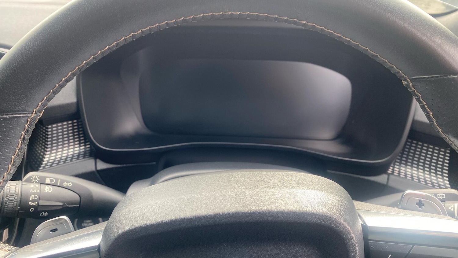 Used Volvo XC40 2020 for sale - 76832406: Photo 11