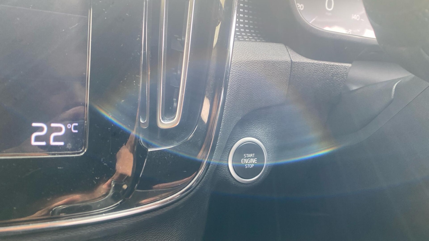 Used Volvo XC40 2020 for sale - 76832406: Photo 25