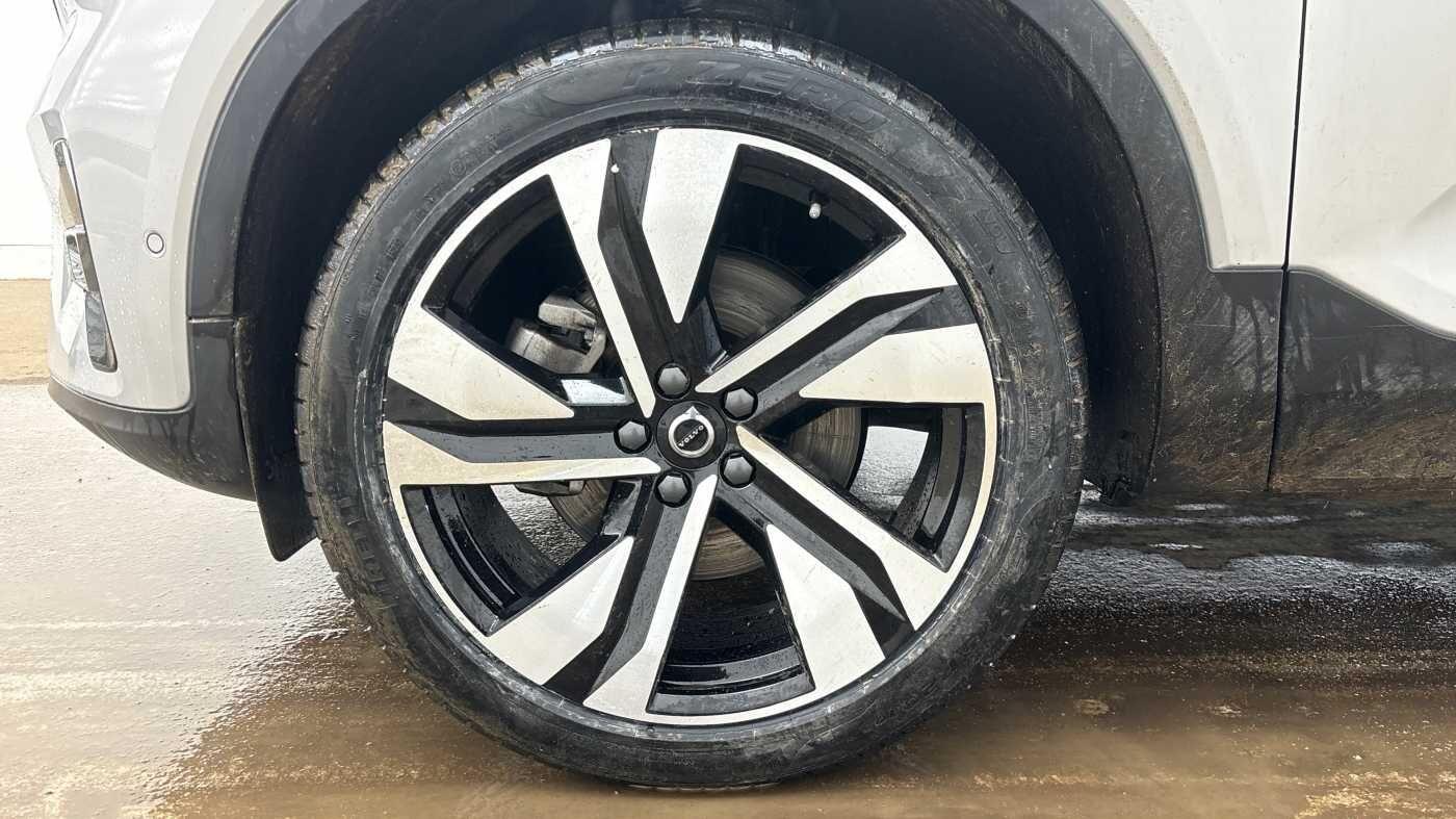 Used Volvo XC40 2025 for sale - 77646423: Photo 4