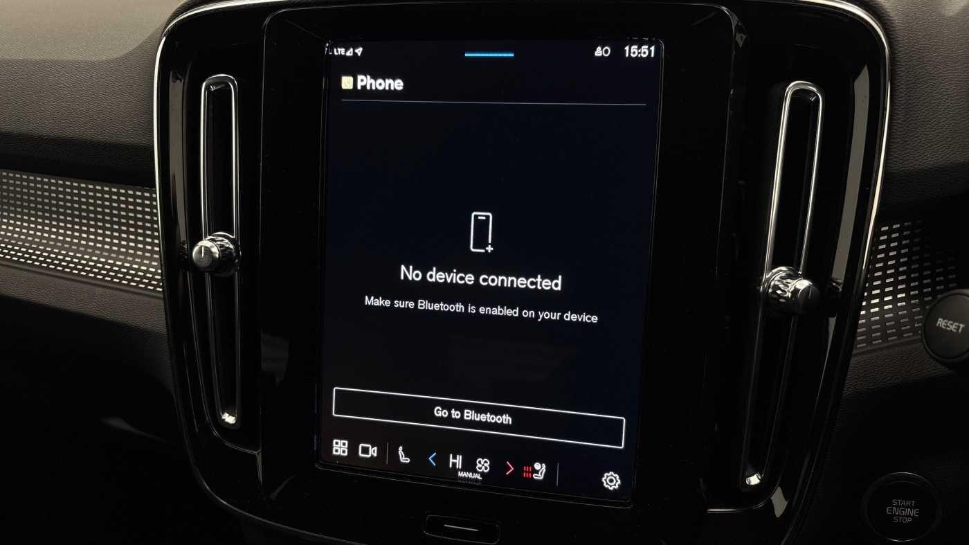 Used Volvo XC40 for sale - 77242469: Photo 39