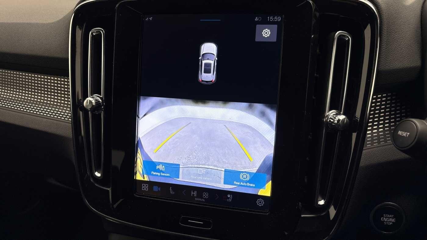 Used Volvo XC40 for sale - 77242469: Photo 43