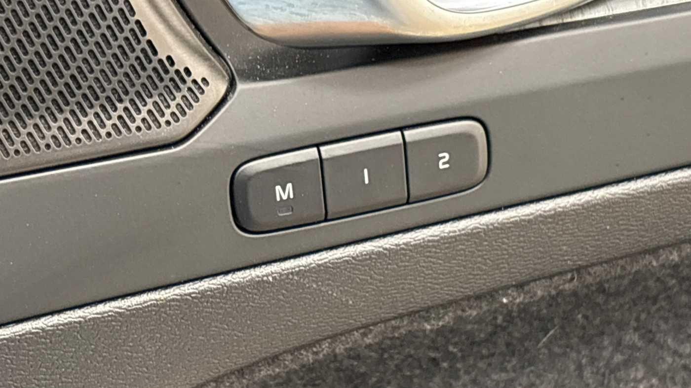 Used Volvo XC40 for sale - 77586173: Photo 26