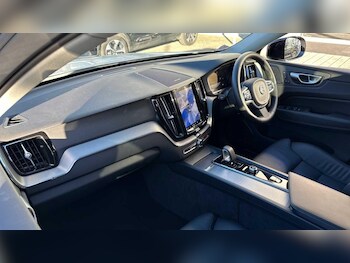 Used Volvo XC60 2025 for sale - 77216315: Photo