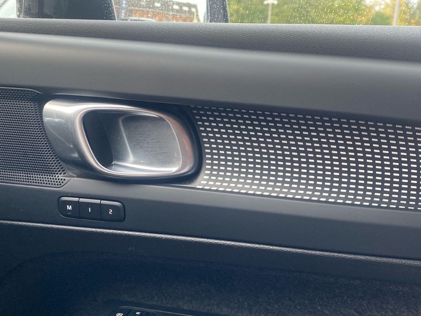 Used Volvo XC40 for sale - 77671952: Photo 23