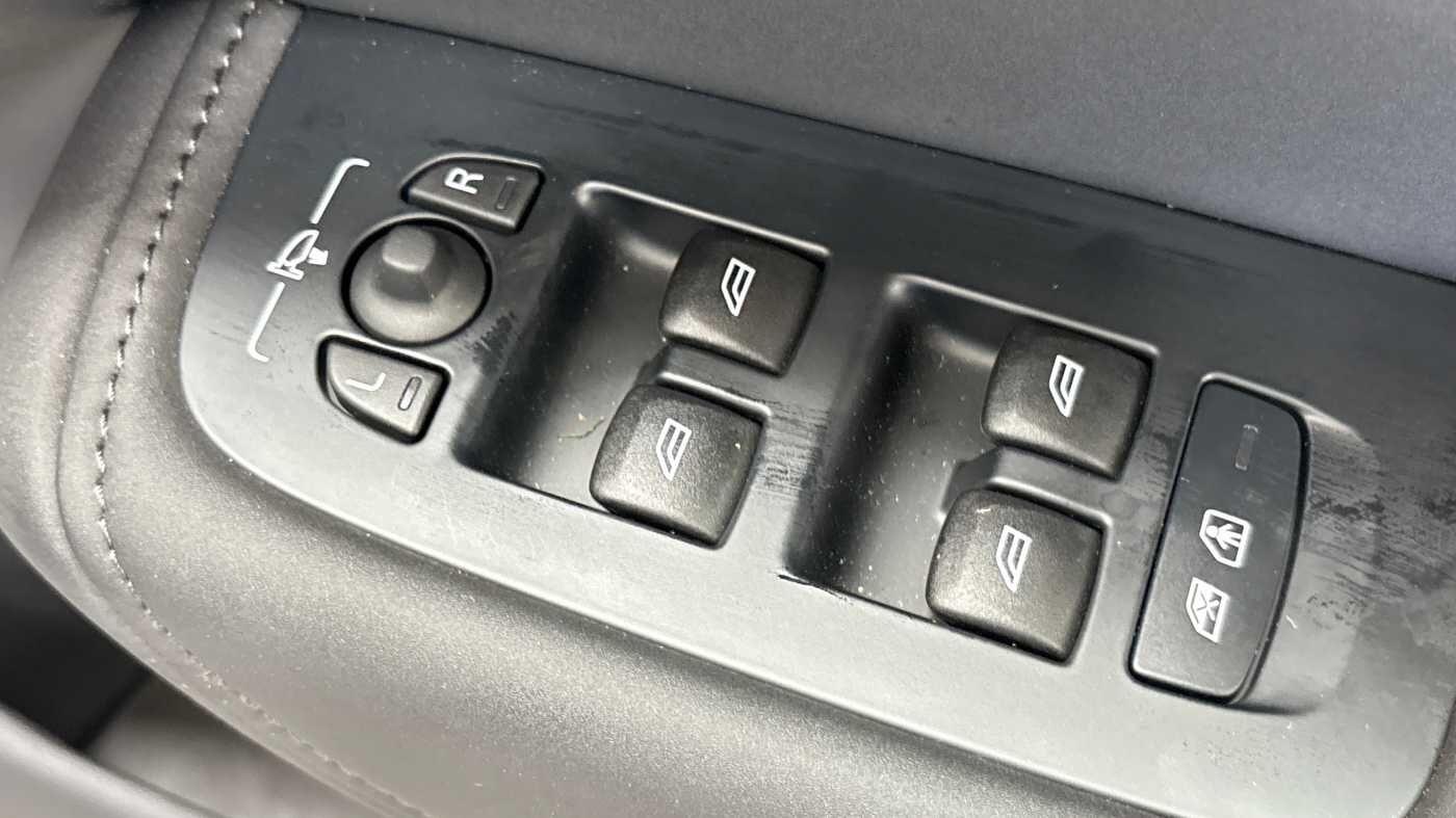 Used Volvo XC60 2025 for sale - 76715441: Photo 26