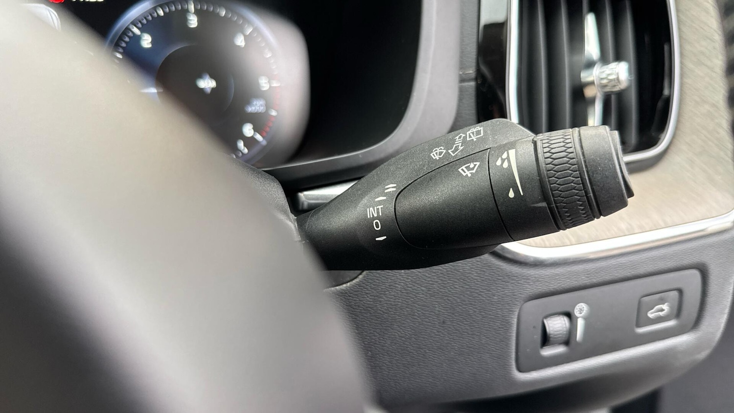 Used Volvo XC60 2019 for sale - 77440280: Photo 22