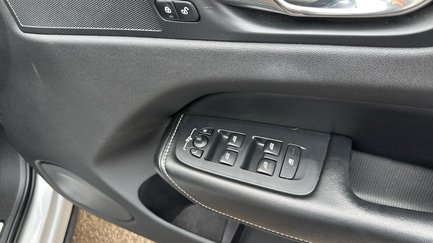 Used Volvo XC60 2019 for sale - 77440280: Photo 23