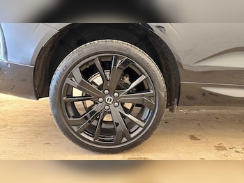 Used Volvo XC60 2025 for sale - 77982491: Photo