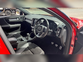 Used Volvo XC40 2020 for sale - 75635604: Photo