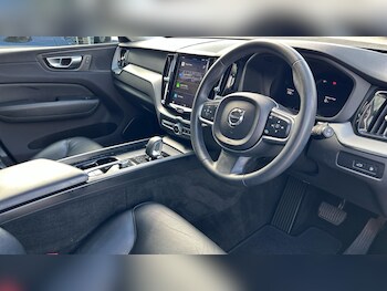 Used Volvo XC60 2023 for sale - 77190378: Photo