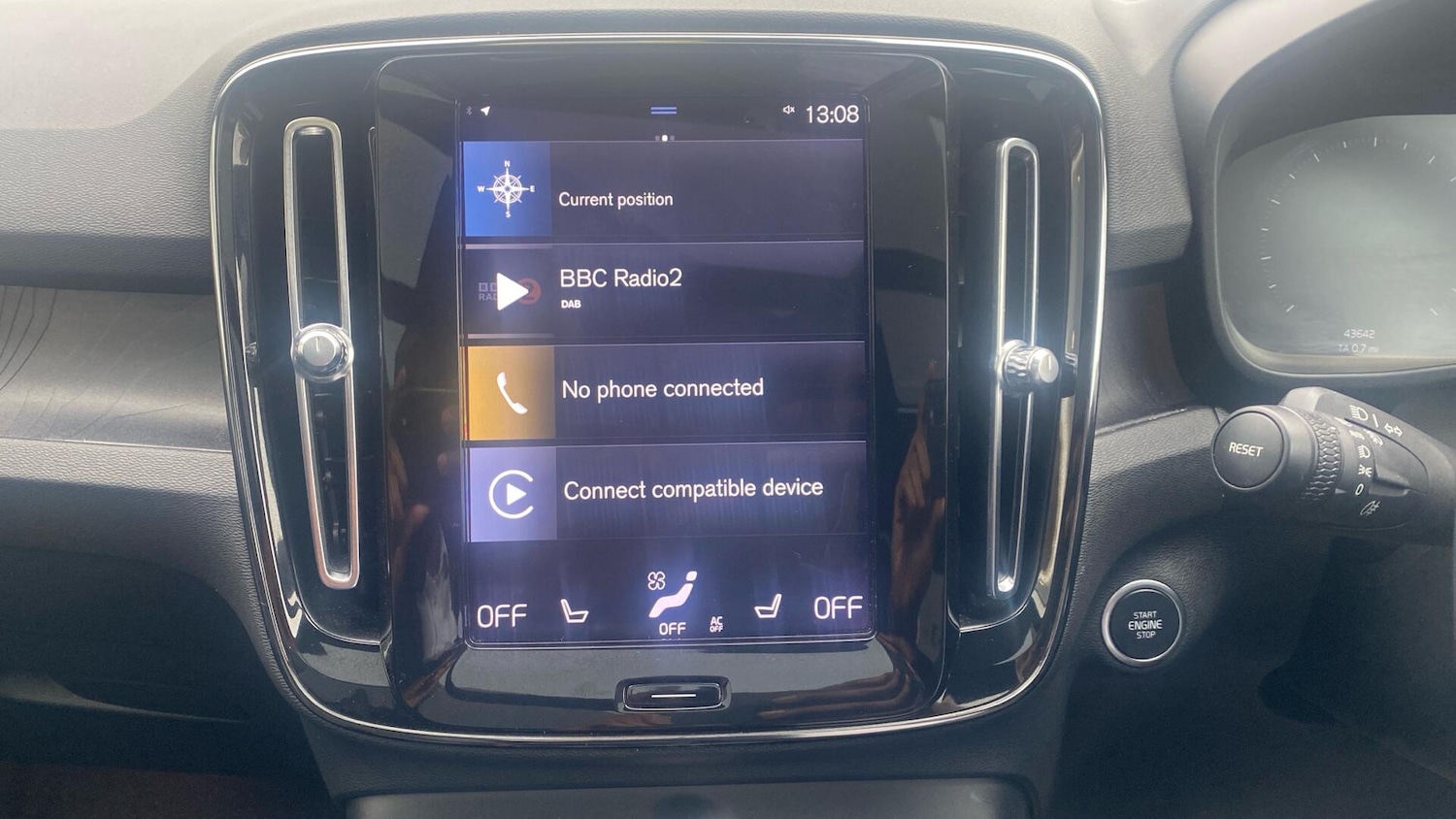 Used Volvo XC40 2023 for sale - 76887089: Photo 17