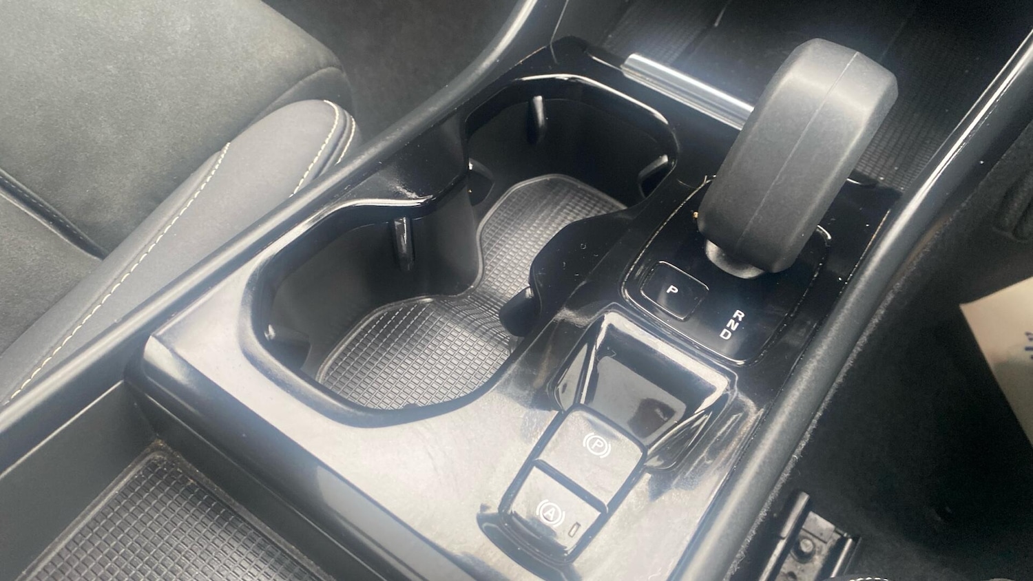 Used Volvo XC40 2023 for sale - 76887089: Photo 26