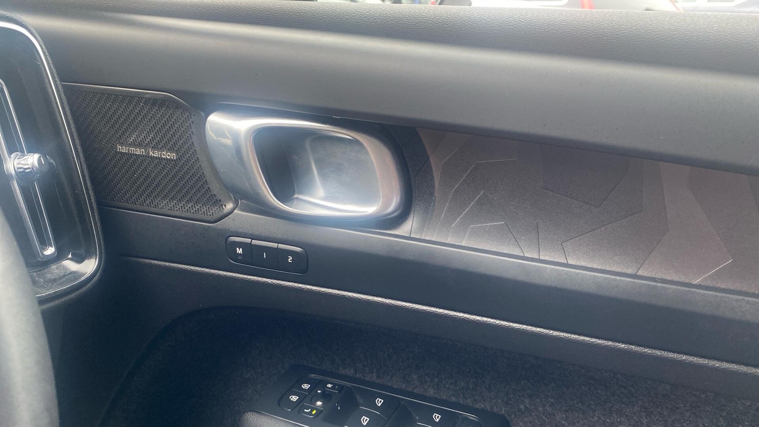 Used Volvo XC40 2023 for sale - 76887089: Photo 29