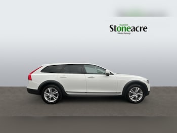 Used Volvo V90 2018 for sale - 76099263: Photo