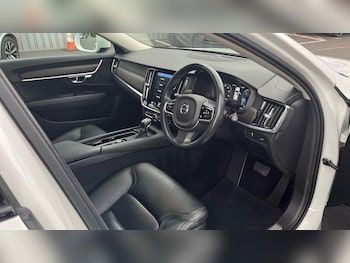 Used Volvo V90 2018 for sale - 76099263: Photo
