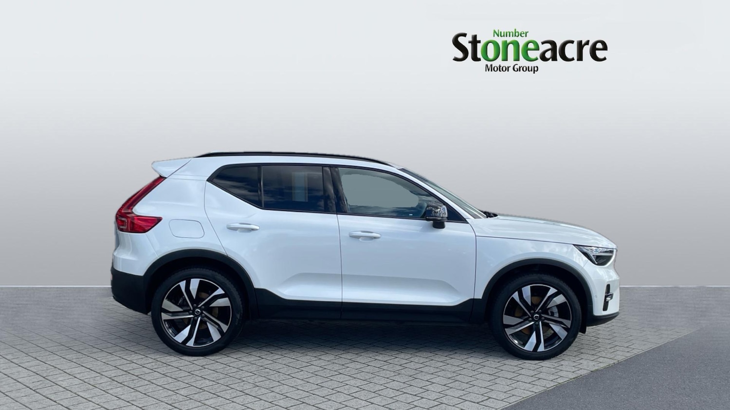 Used Volvo XC40 2025 for sale - 76824039: Photo 3