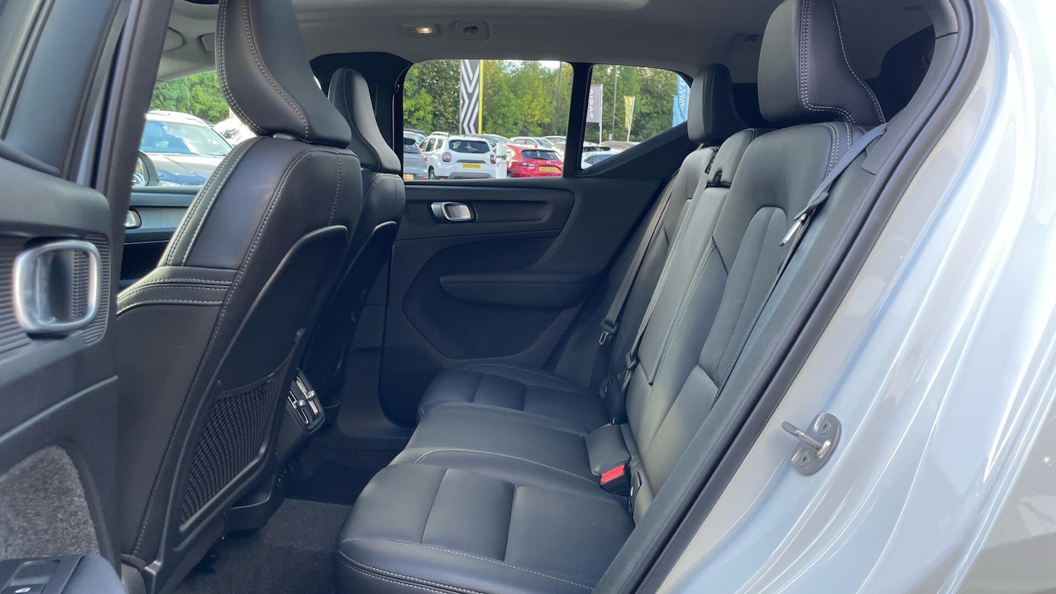 Used Volvo XC40 2025 for sale - 76824039: Photo 33