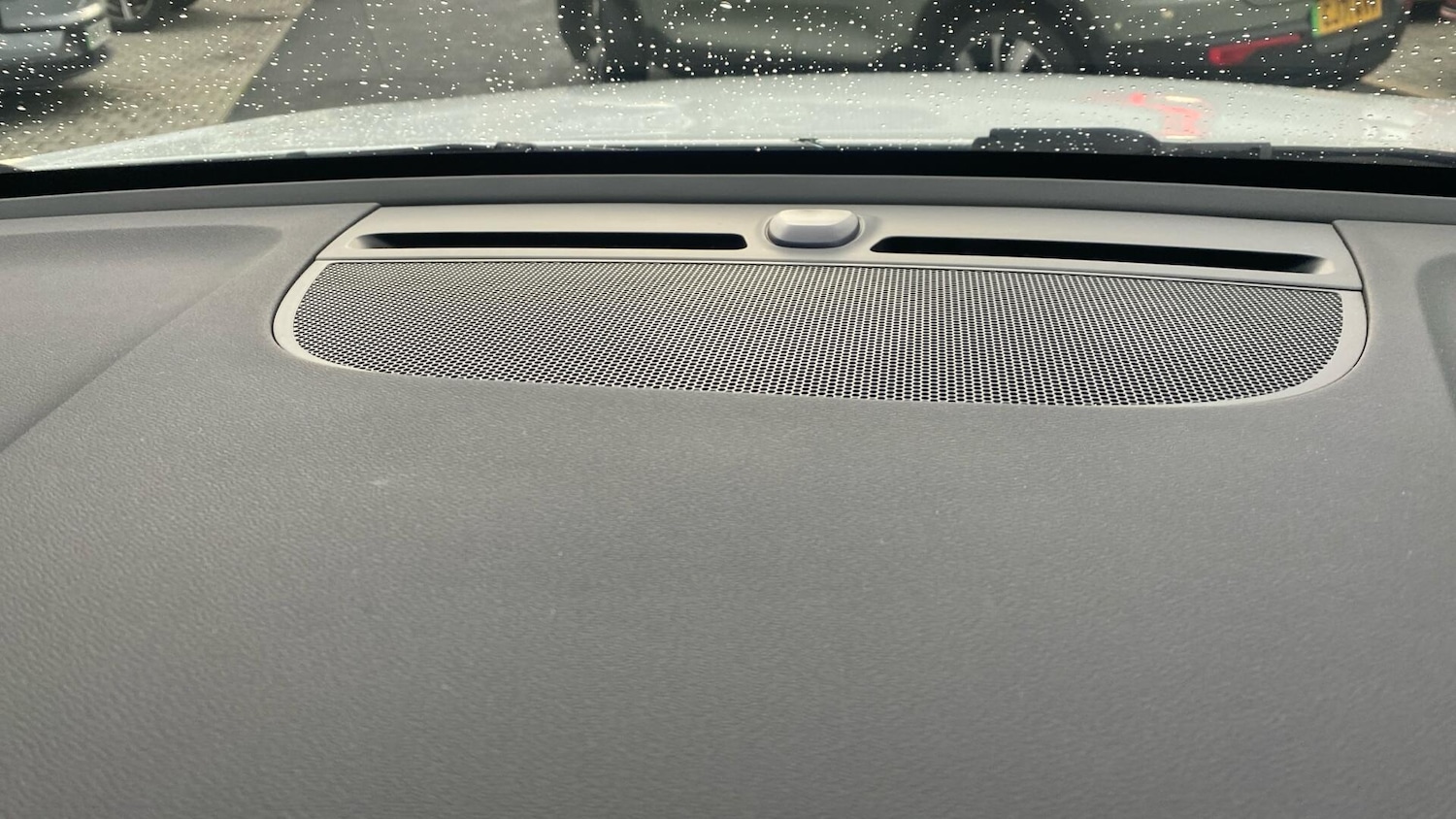 Used Volvo XC40 2024 for sale - 76825065: Photo 24