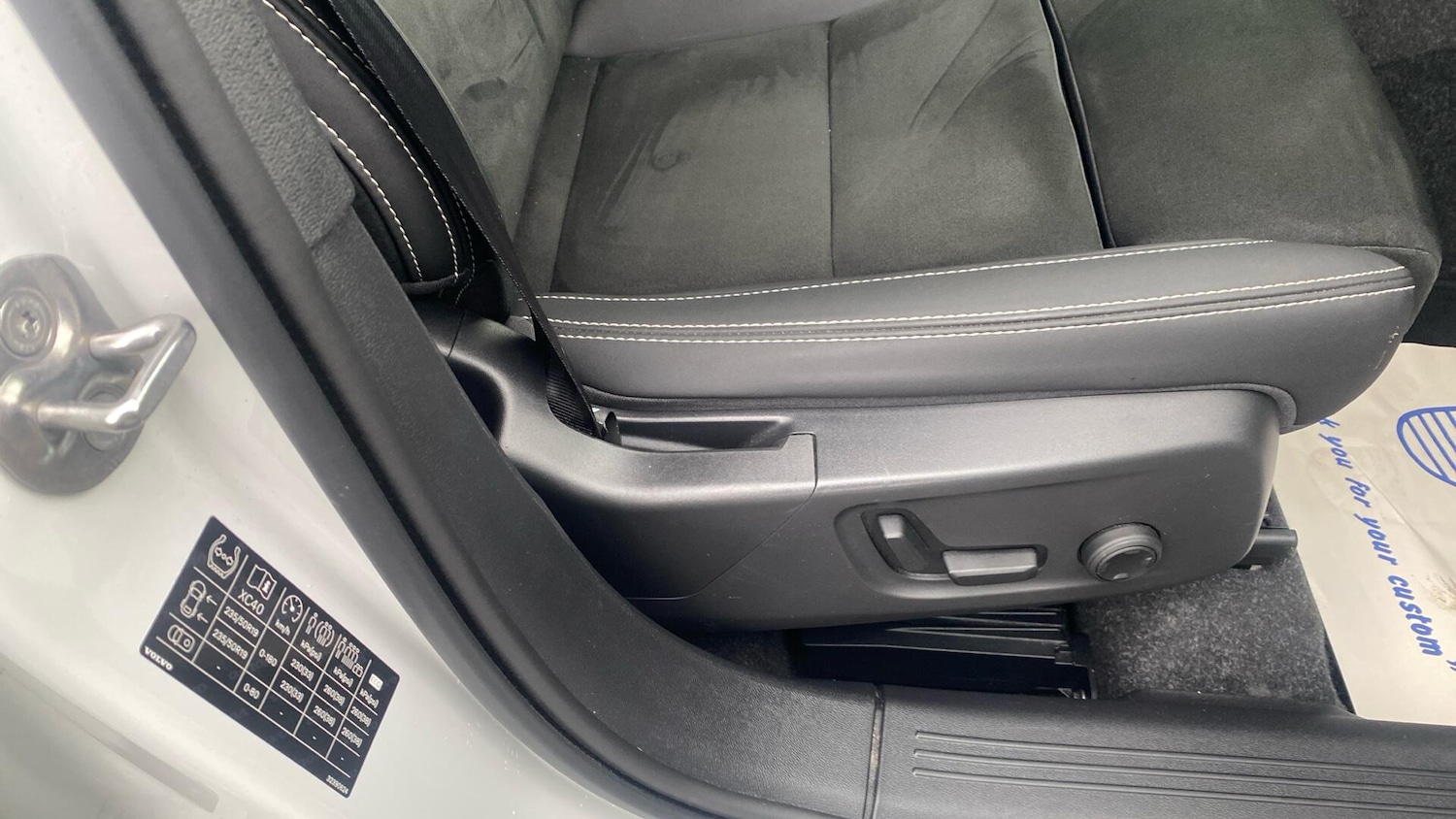 Used Volvo XC40 2024 for sale - 76825065: Photo 29