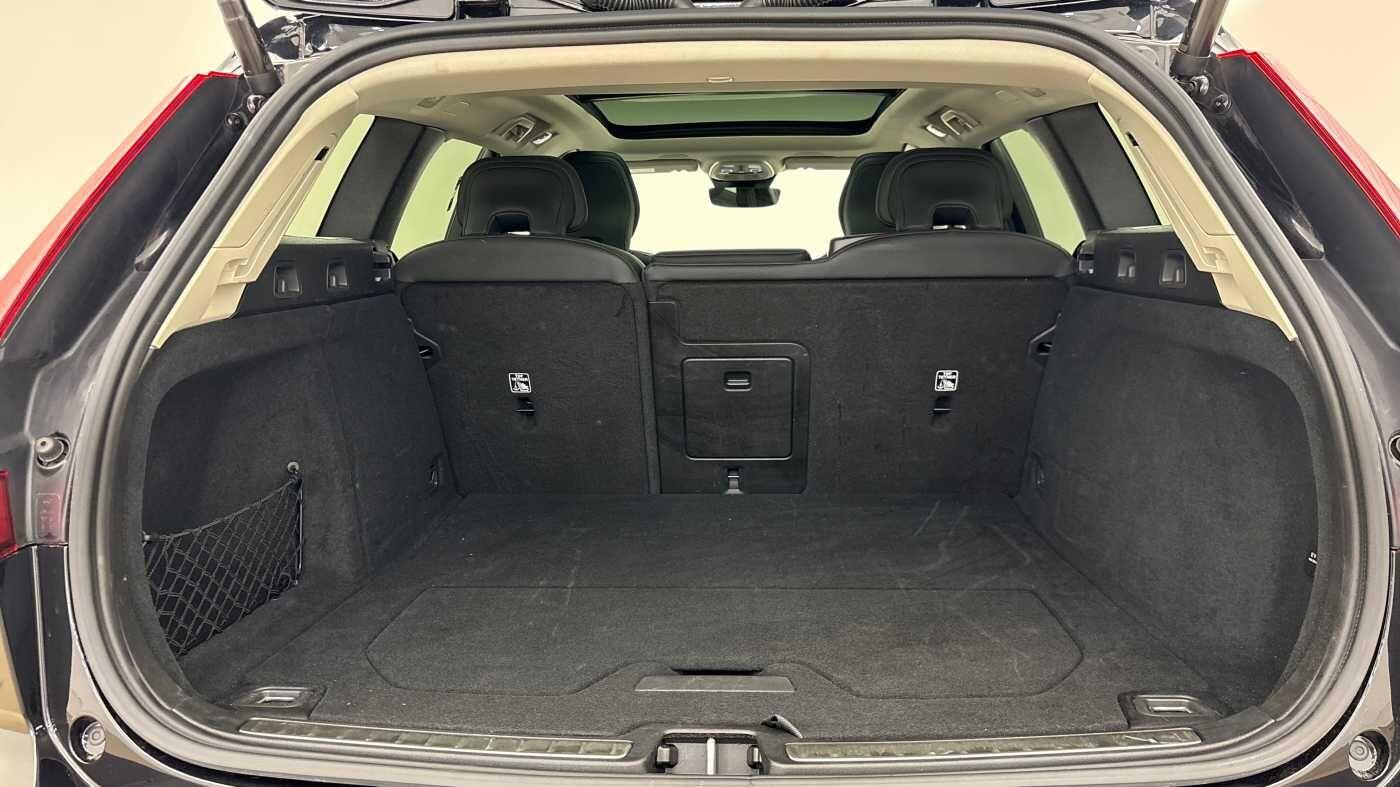 Used Volvo V60 2025 for sale - 77190883: Photo 15