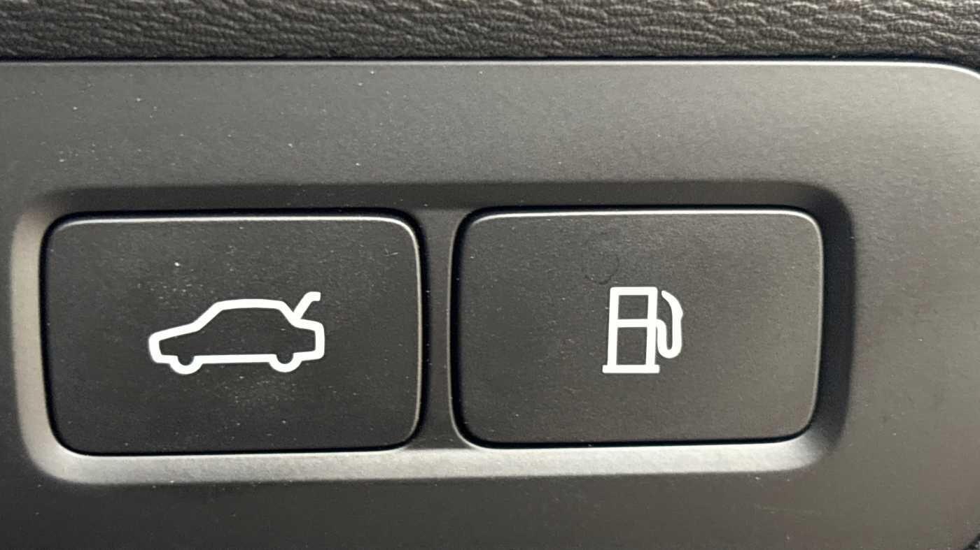 Used Volvo XC60 2025 for sale - 76596978: Photo 30