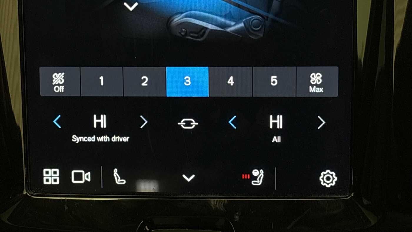 Used Volvo XC60 2025 for sale - 76596978: Photo 40