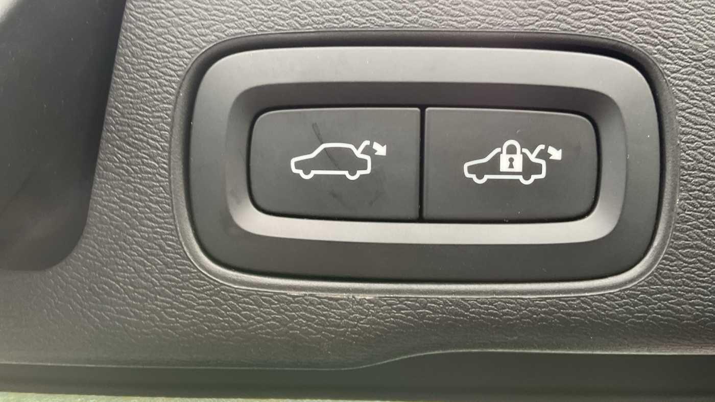 Used Volvo XC60 2023 for sale - 76887473: Photo 37