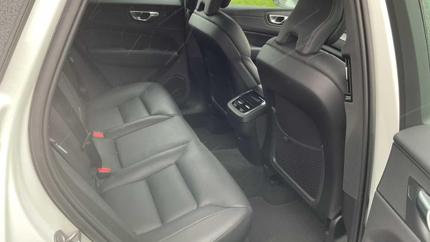 Used Volvo XC60 2023 for sale - 76887473: Photo 8