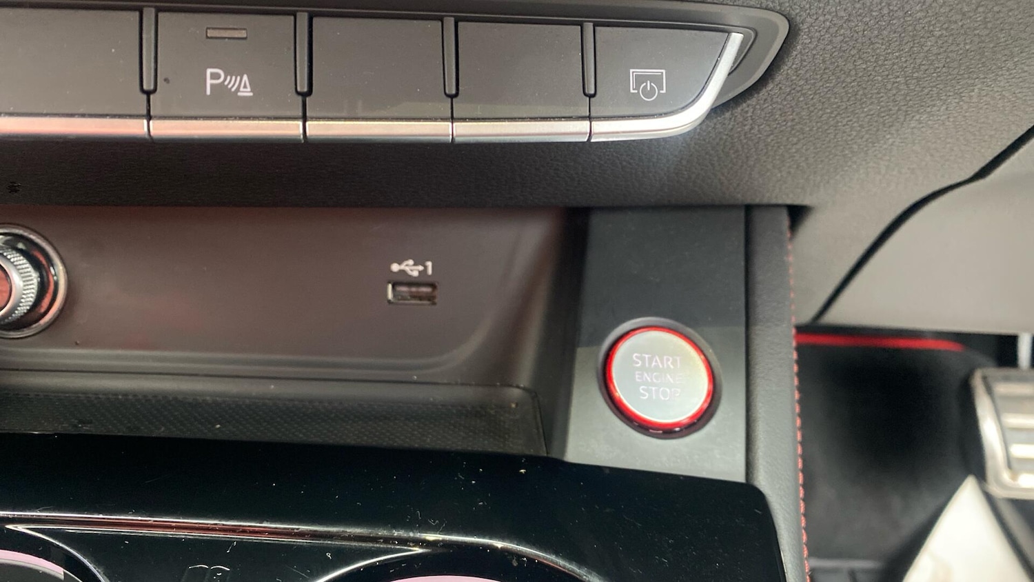 Used Audi A4 2020 for sale - 76644711: Photo 27