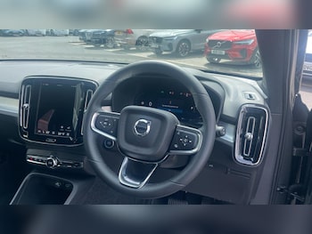 Used Volvo XC40 2026 for sale - 79092642: Photo