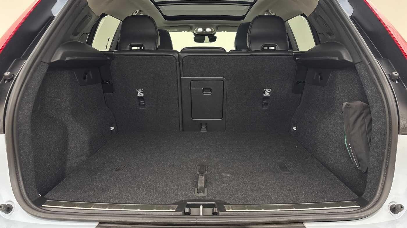 Used Volvo XC40 2025 for sale - 77573815: Photo 15