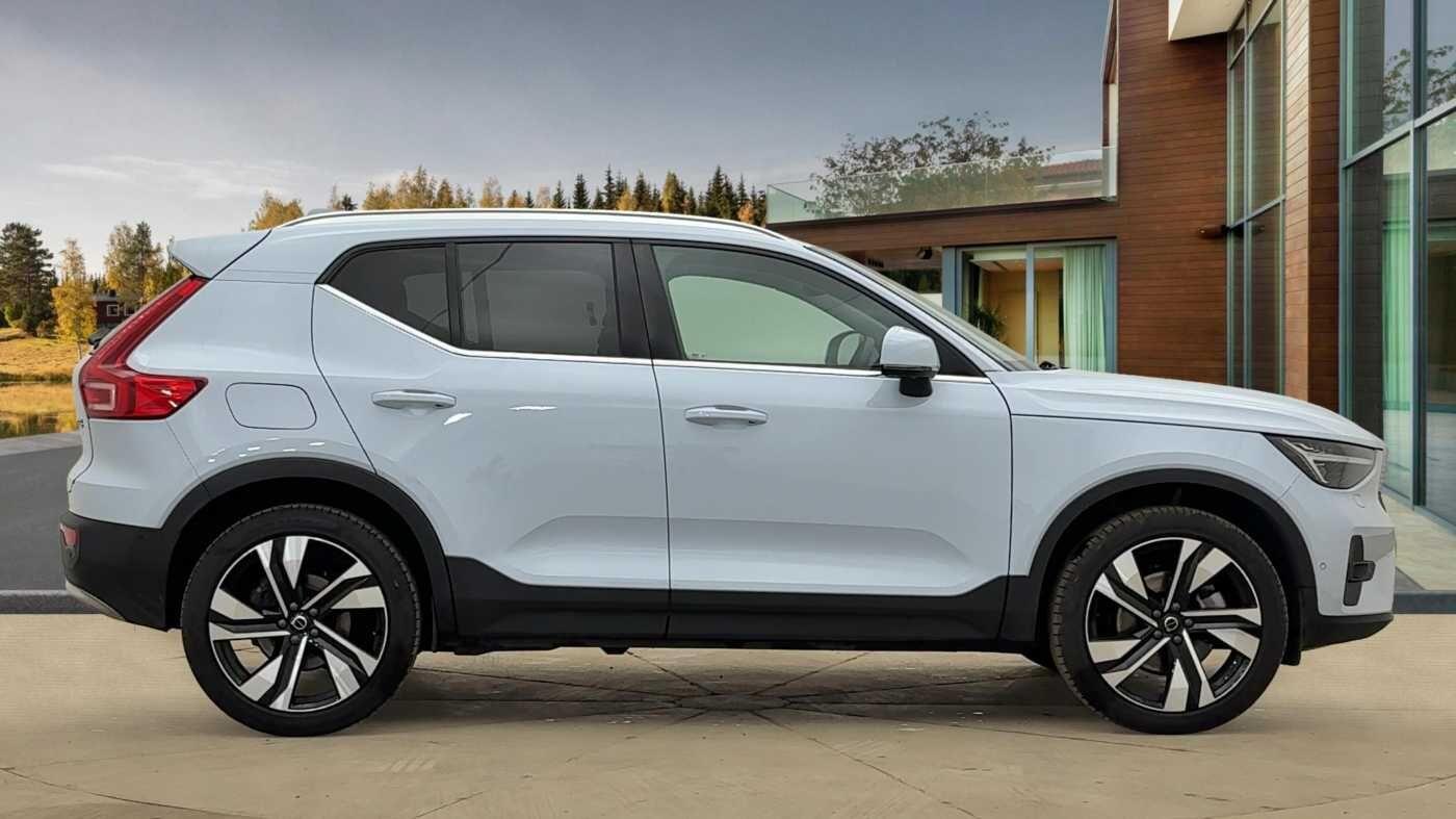 Used Volvo XC40 2025 for sale - 77573815: Photo 2