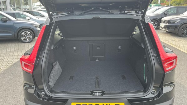 Used Volvo XC40 2025 for sale - 76251288: Photo 13