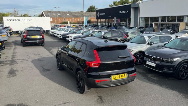 Used Volvo XC40 2025 for sale - 76251288: Photo 40