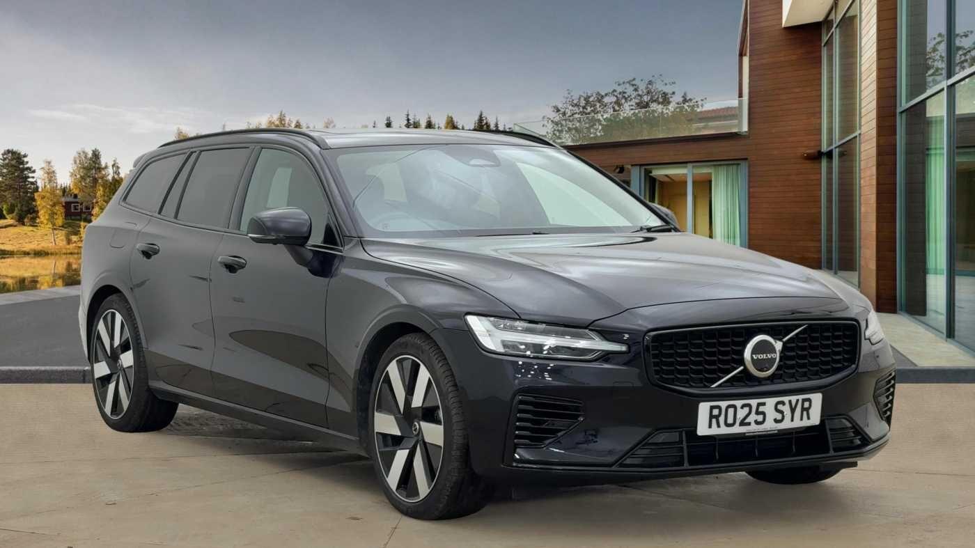 Used Volvo V60 2025 for sale - 76801978: Photo 1