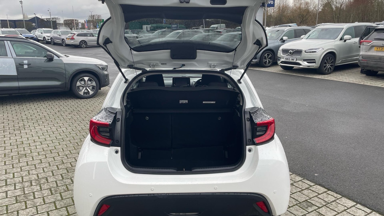 Used Toyota Yaris 2021 for sale - 77564967: Photo 13