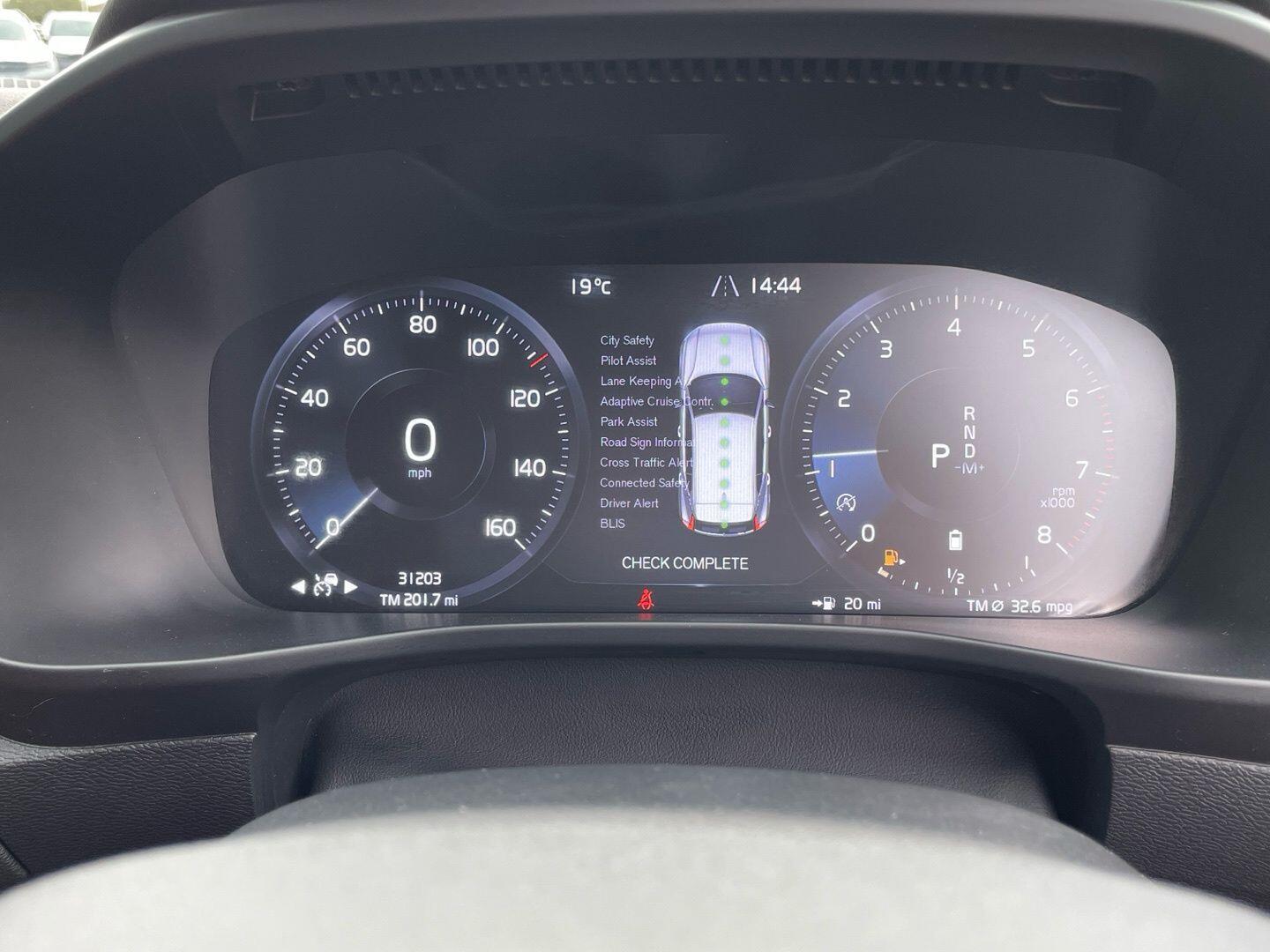 Used Volvo XC40 2021 for sale - 76226899: Photo 22