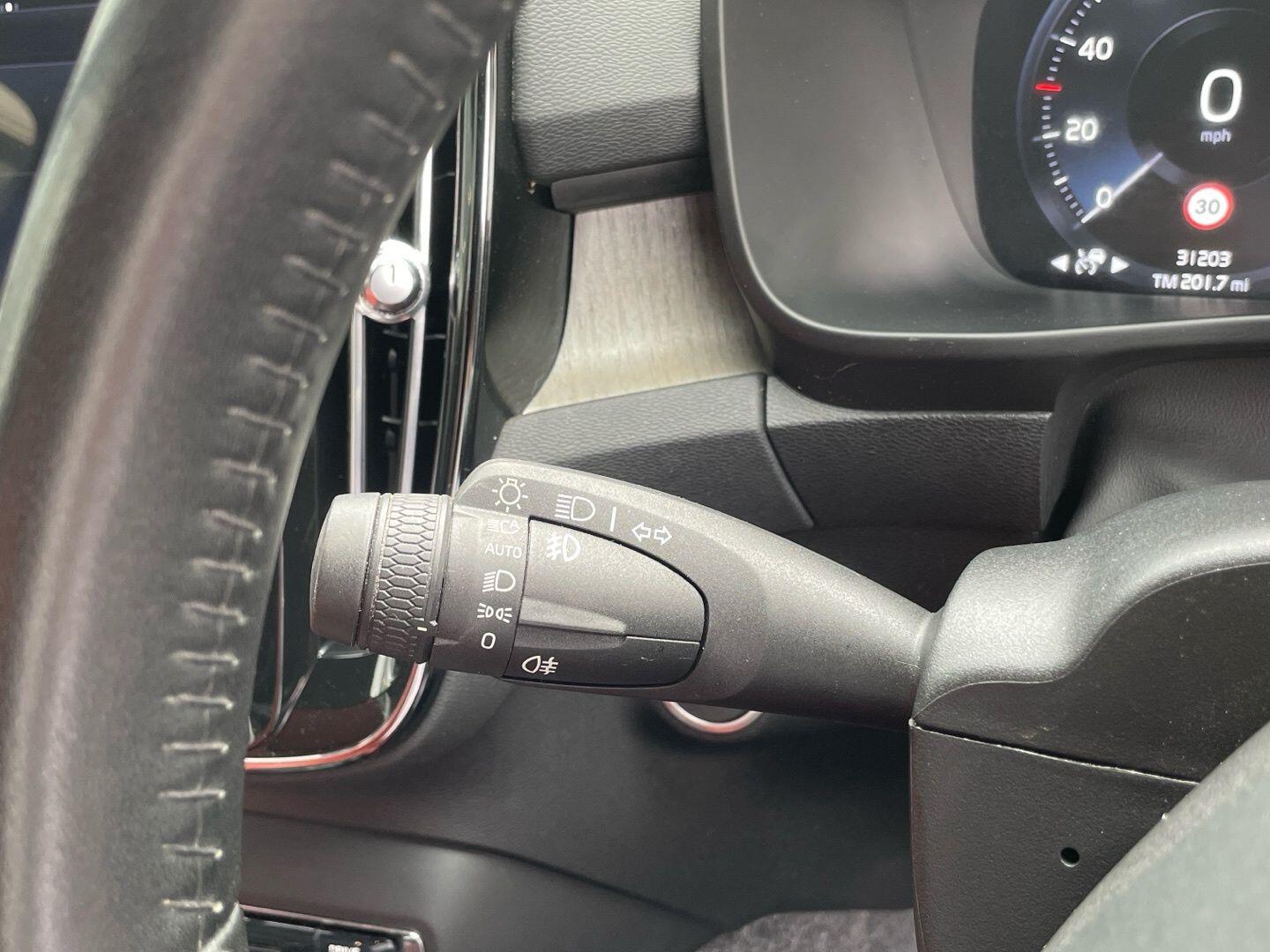 Used Volvo XC40 2021 for sale - 76226899: Photo 30