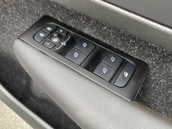 Used Volvo XC40 2021 for sale - 76226899: Photo 34
