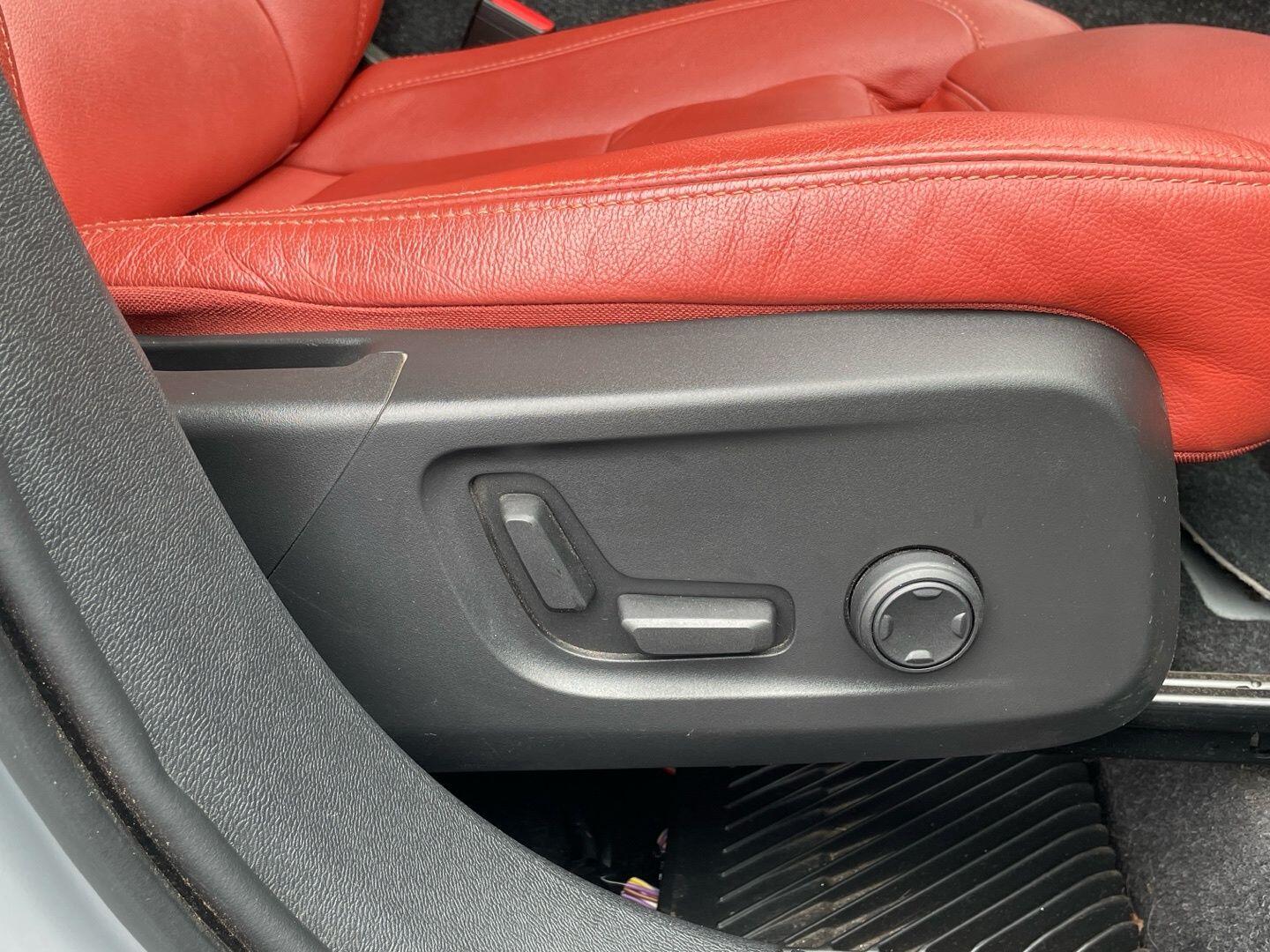 Used Volvo XC40 2021 for sale - 76226899: Photo 40