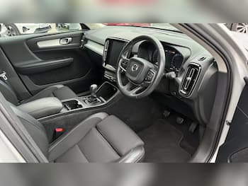 Used Volvo XC40 2018 for sale - 79676851: Photo