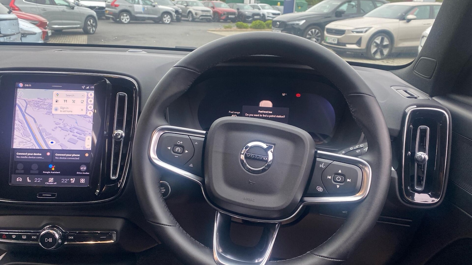 Used Volvo XC40 2025 for sale - 76294549: Photo 10